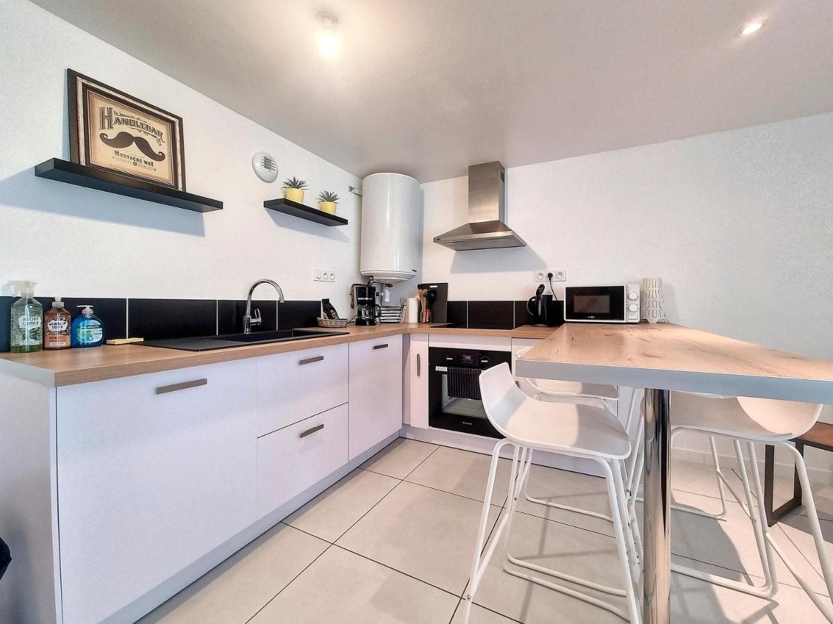 Chez Lisa-Maison De Ville A Конкарно Екстериор снимка